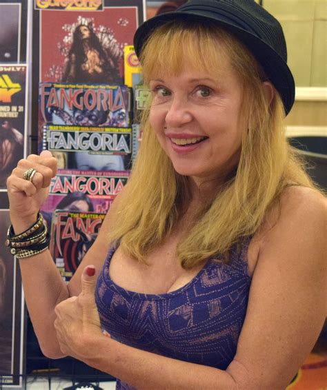 Pictures of Linnea Quigley