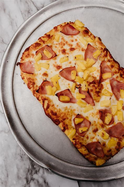 Mr. T's Apps and Entree's Menu — Mr. T's Pizza and Ice Cream