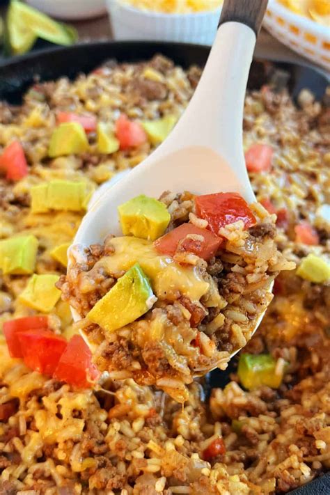 Taco Rice (Easy One Pan Dinner Recipe) - Meatloaf and Melodrama