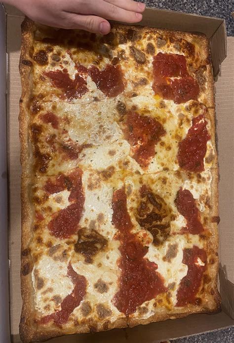 Calories in slice of pizza? : r/caloriecount