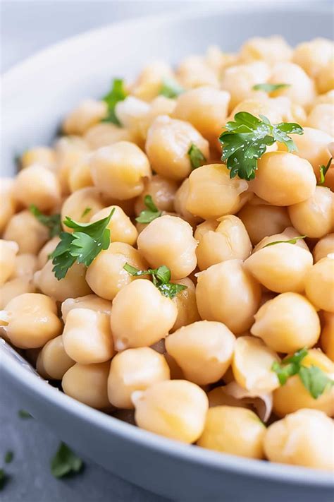 How to Cook Chickpeas (Garbanzo Beans) - Evolving Table