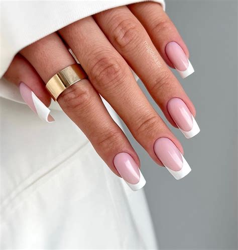 52 Cutest French Nail Designs Perfect for All Seasons - Hairstylery
