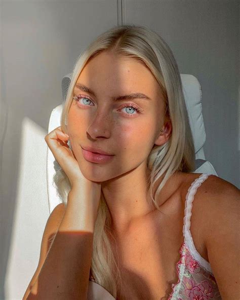 niinabordeII onlyfans below - ThotHeaven