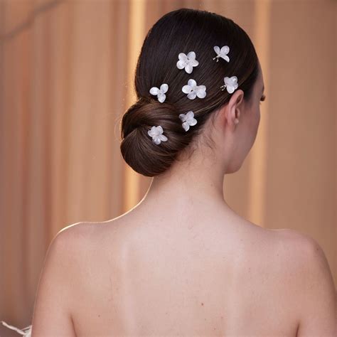 The Must-Have Bridal Hair Accessory Trends for 2025 – Bridal Port