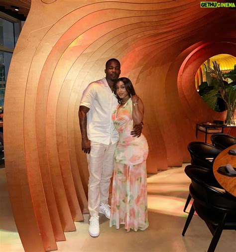 Crystal Hughes Wiki, Biography, Age, Photos, Spouse and more