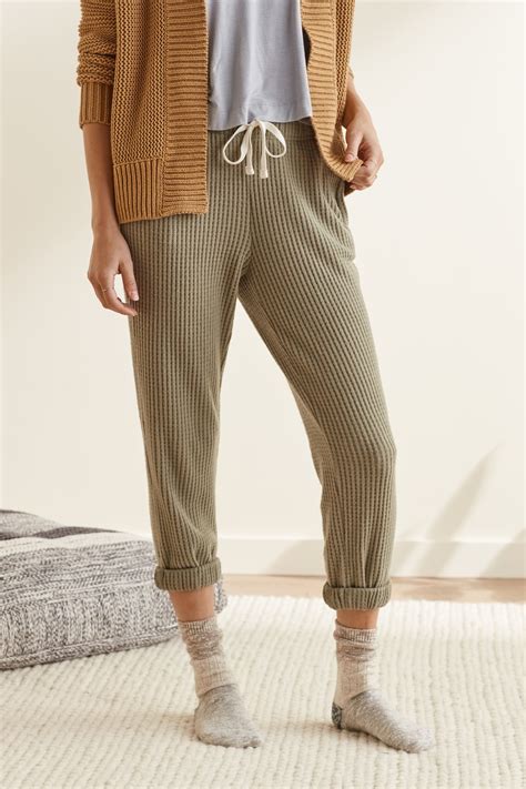 Women's Cropped Waffle Pant | Lounge pants womens, Lounge wear ...