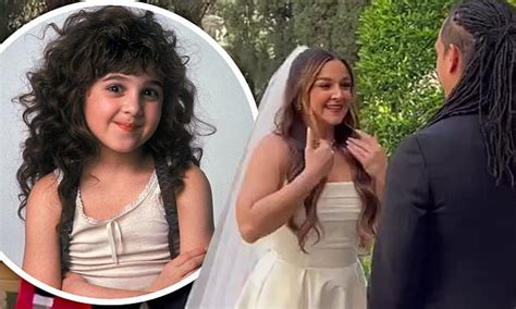 Curly Sue gets married! Child star who won The Voice Alisan Porter ...