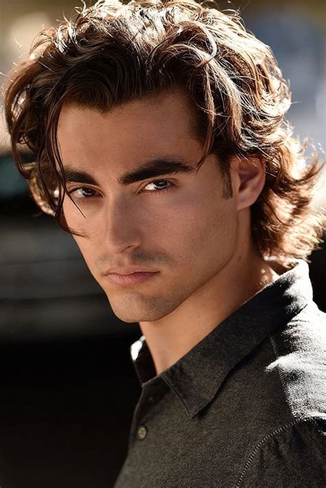 25 Edgy And Cool Wolf Cuts For Men - Styleoholic