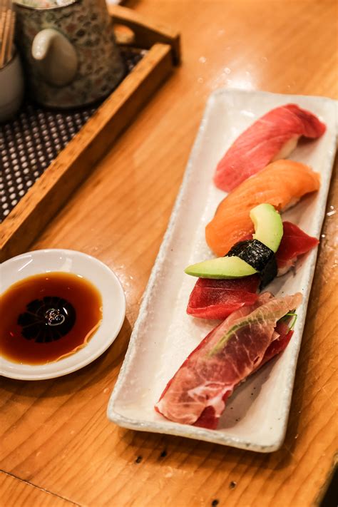 Tsukiji Sushi Sen (Tsukiji, Tokyo, Japan) - Ang Sarap