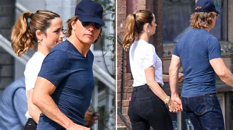 Tom Cruise and Ana de Armas Hold Hands, Look Like a Couple