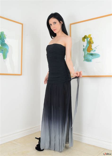 Aiden Ashley (32 фото)