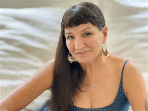 La escritora Sandra Cisneros revela sus nuevos proyectos - La Raza