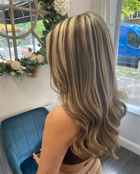 𝘾𝙝𝙪𝙣𝙠𝙮 highlights 😎 #90shair #chunkyhighlights #highlights #blondehair ...