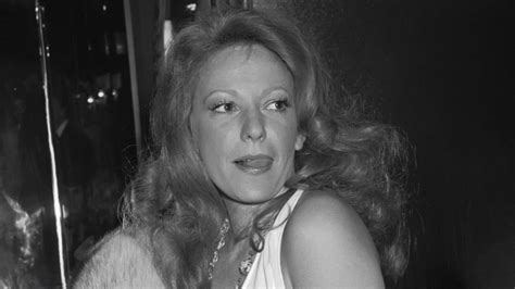 A única atriz pornô a ter música no top 10 da parada americana ...