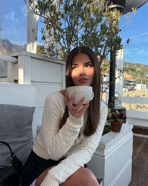 leah halton | 🍭 | Instagram