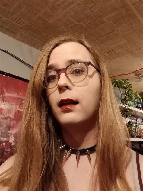 DiDi Star: Normal on Twitter: "New phone who dis https://t.co ...