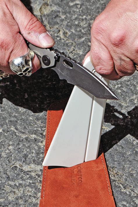 How To Use A Spyderco Knife Sharpener at Anna Beyers blog
