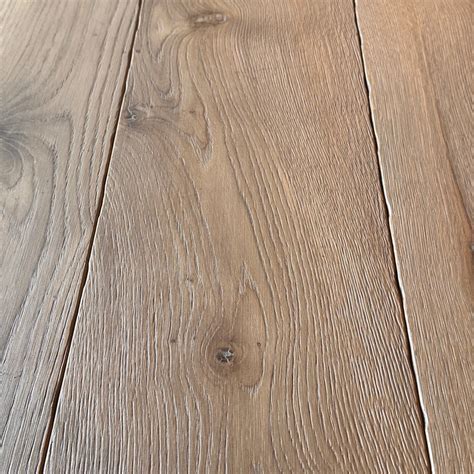 Lakeland Oak Flooring — Lawson's Yard LTD