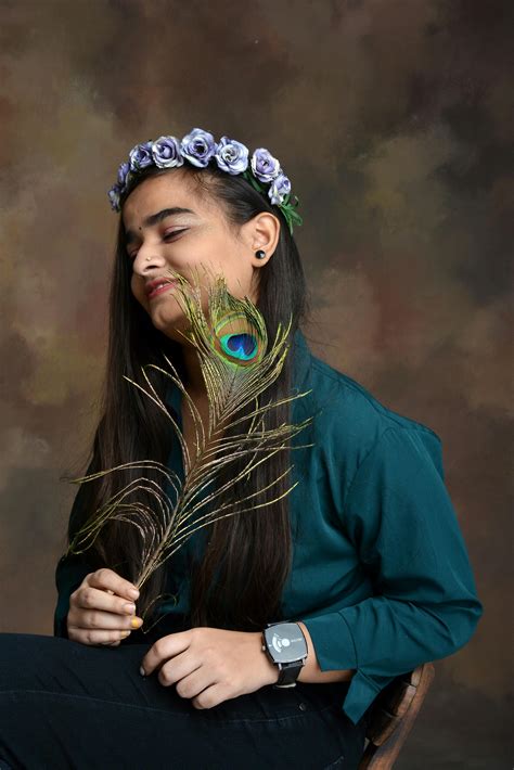 Red Color Lehanga Indian Photos, Download The BEST Free Red Color Lehanga Indian Stock Photos ...