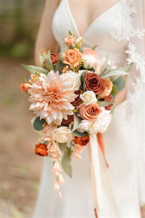 Small Cascade Bridal Bouquet in Sunset Terracotta | Fall wedding ...