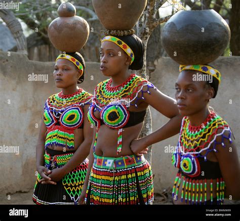 Zulu traditional dress hi-res stock photography and images - Alamy