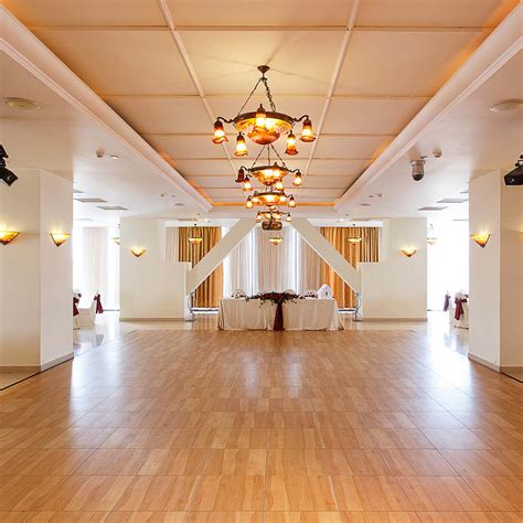 Maple Snaplock Dance Floor Set - Easy Assembly, Portable with Edging ...