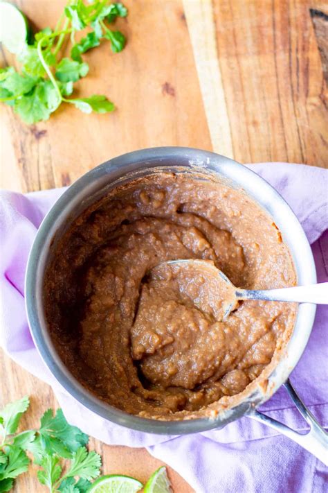 How to Cook Canned Refried Beans (fat free vegan) - Very Veganish