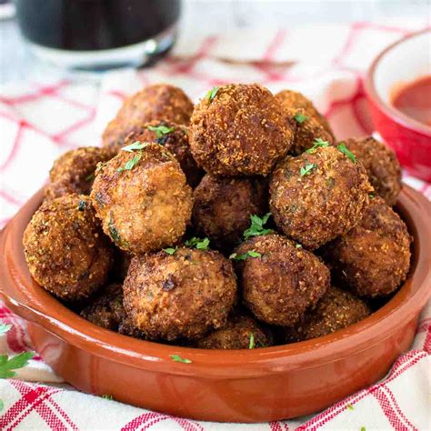 Italian Fried Meatballs - Marcellina In Cucina
