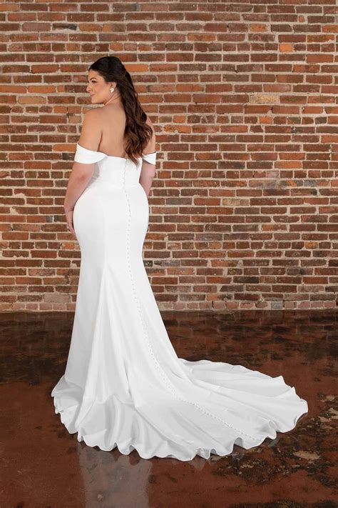 Modern Strapless Column Wedding Dress with Off-the-Shoulder Straps