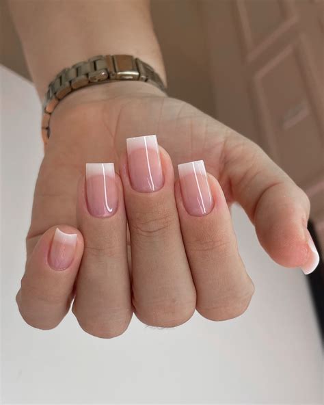 40+ Elegant Short French Nail Ideas For 2024 - DrExplains