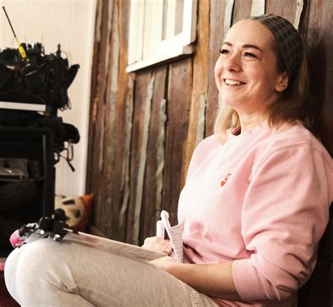 Nicole Thorn - About