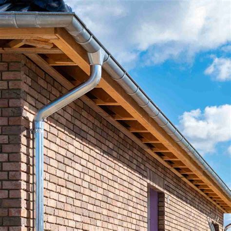 How to Choose the Right Rain Gutter and Downspout