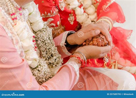 Traditional Hindu Wedding Ceremony Stock Image - Image of architecture ...