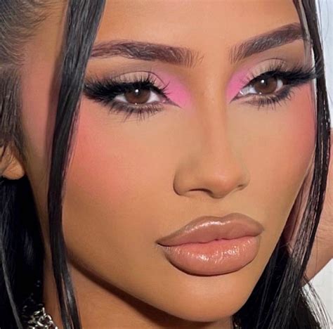 Pin by Olivia's Lifestyle on makeup ideas in 2024 | Eye makeup, Makeup ...