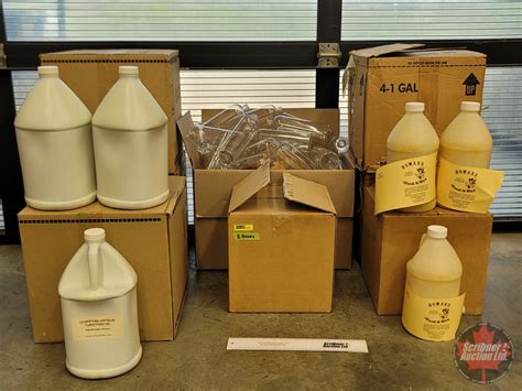 Furniture Oil : - (7) Howards Feed-N-Wax - (20) Glorifying Antique ...