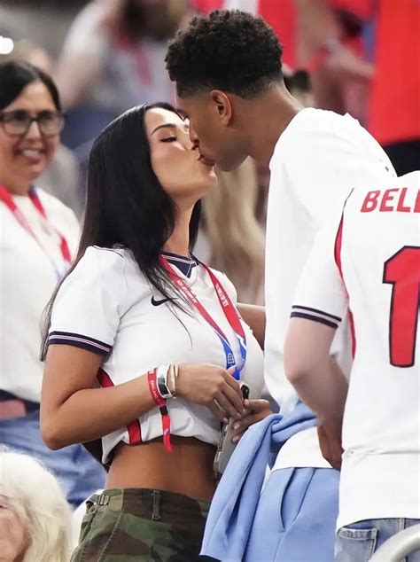 Jude Bellingham brutally slammed after passionately kissing girlfriend ...