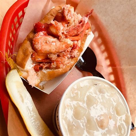 LUKE'S LOBSTER CITY HALL, Chicago - Theater District - Menu, Prices ...