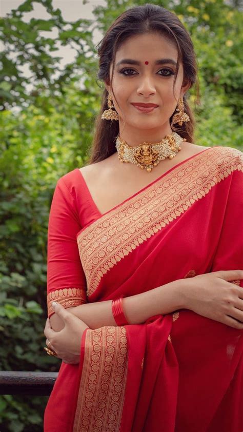 Hairstyles North Korea | Simple hairstyle for saree, Saree hairstyles ...