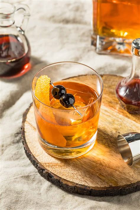 Maple Old Fashioned - HowdyKitchen