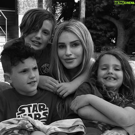 Jolene Blalock Wiki, Biography, Age, Gallery, Spouse and more