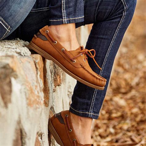 Ladies Deck Shoes – A Farley Country Attire