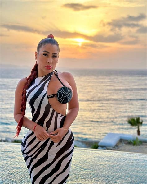 Angela Grajales (@angelagrajales02) • Instagram photos and videos