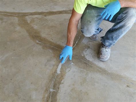Polyurethane Injection Expanding Foam for Cracks Repair