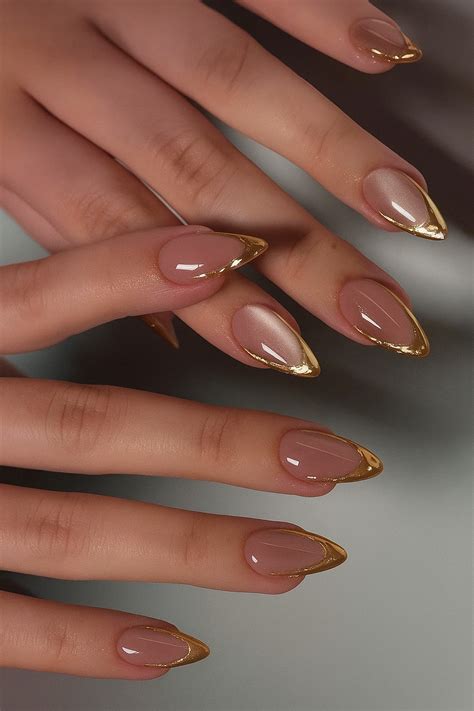 25 Chic Chrome Nail Designs That Sparkle with Love in 2025 | Gold nails ...