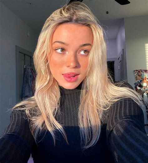 Your step sis Livy drains you in the best way, pegging (assplay, mommy ...