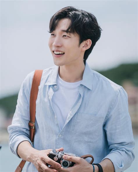 Lee Sang Yi Becomes A Passionate Variety Show PD For New Drama ...