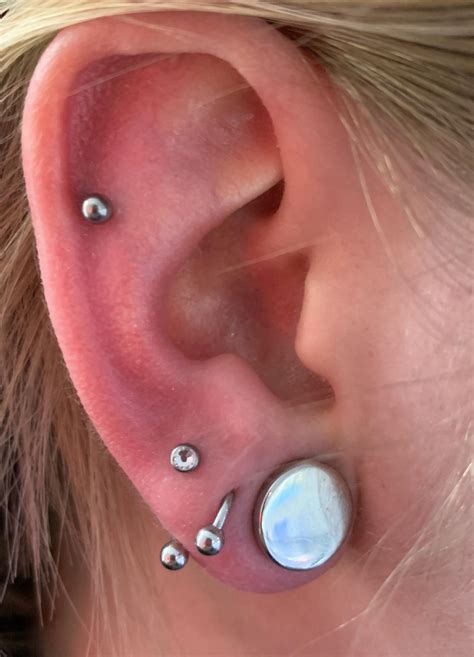 I got my third lobe piercing done today and absolutely love it! Helix ...