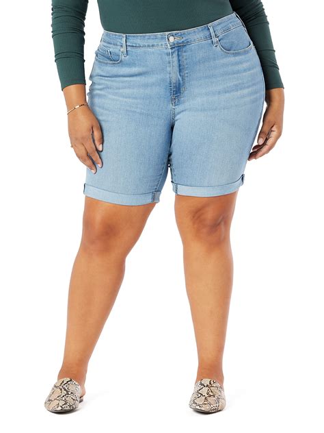 Signature by Levi Strauss & Co.™ Women's Plus Size Bermuda Shorts ...