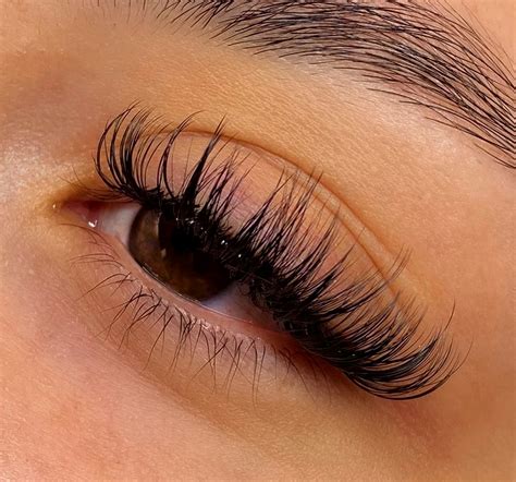 Wispy Lash Extensions: The Trendy, Natural Look Everyone is Talking About