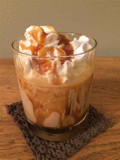 Salted Caramel White Russian Cocktail Recipe - lakegirlquilts